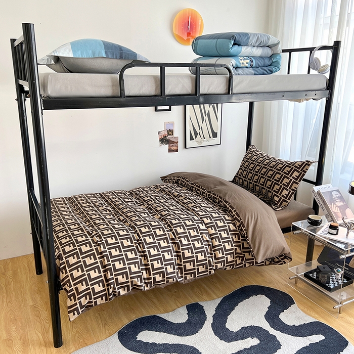 91家纺网 家纺一手货源 找家纺 慕木家纺 2025新款A类高端无印风卡通高克重170克阳光暖绒棉学生套件系列(可供跨境抽空压缩) 芬迪格