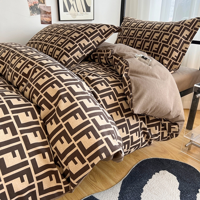 91家纺网 家纺一手货源 找家纺 慕木家纺 2025新款A类高端无印风卡通高克重170克阳光暖绒棉学生套件系列(可供跨境抽空压缩) 芬迪格