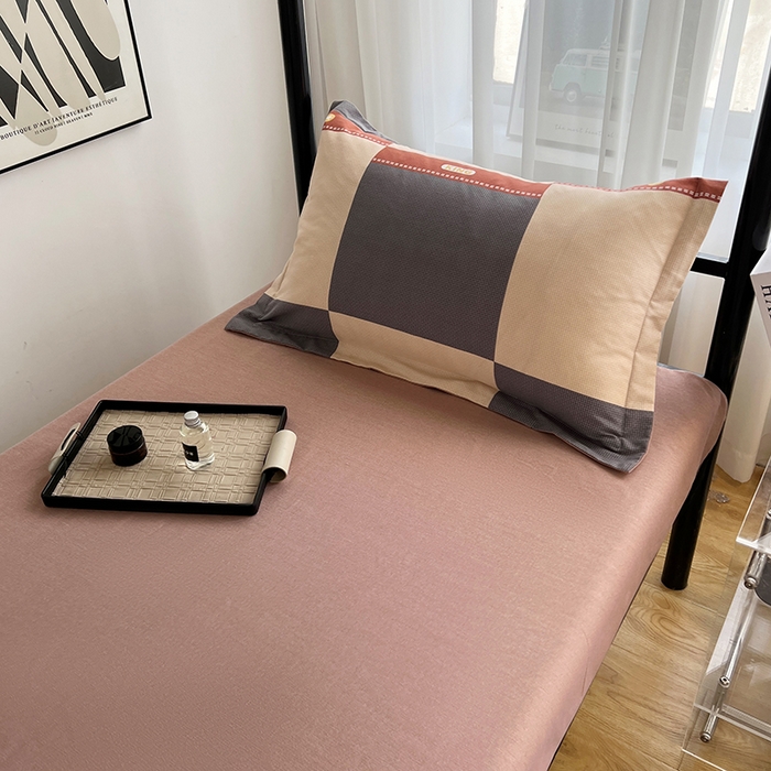 91家纺网 家纺一手货源 找家纺 慕木家纺 2025新款A类高端无印风卡通高克重170克阳光暖绒棉学生套件系列(可供跨境抽空压缩) 爵士氛围