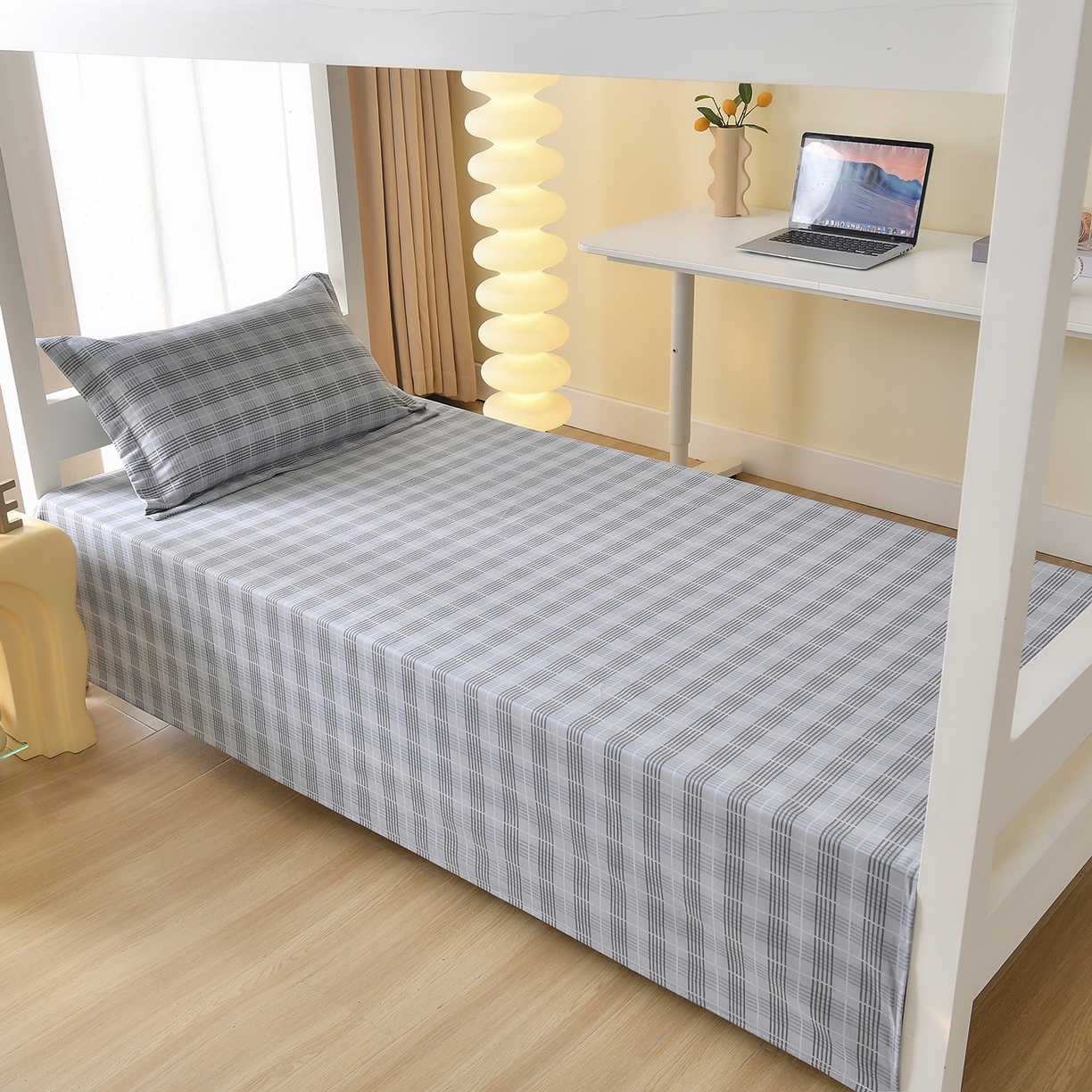 91家纺网 家纺一手货源 找家纺 优尚 2025全棉纯棉磨毛喷气印花学生三件套 雅韵灰格