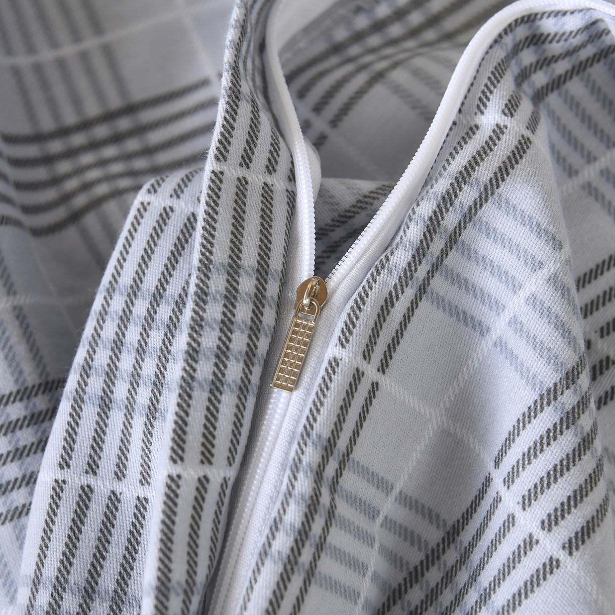 91家纺网 家纺一手货源 找家纺 优尚 2025全棉纯棉磨毛喷气印花学生三件套 雅韵灰格