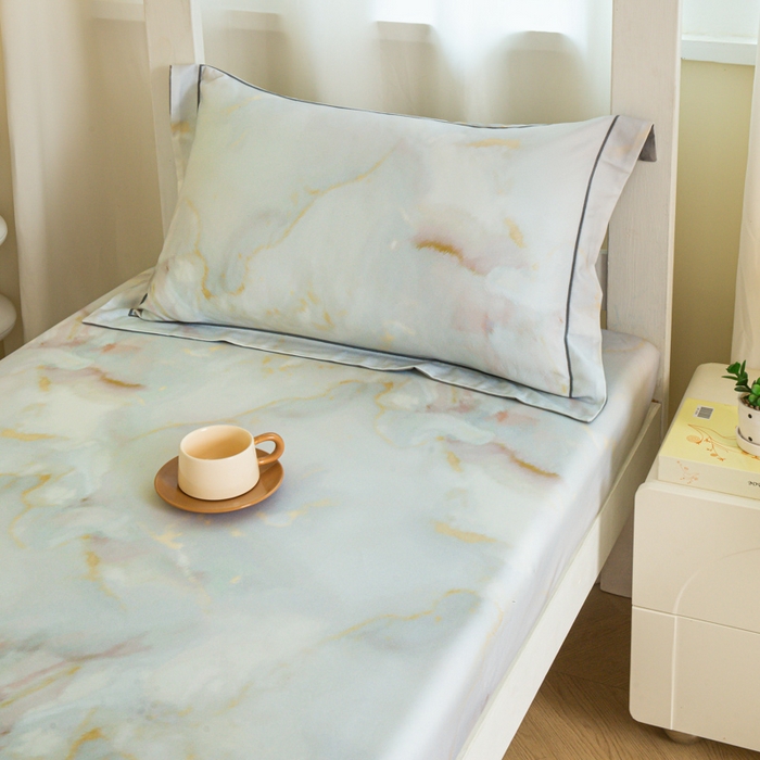 91家纺网 家纺一手货源 找家纺 舒慕家纺 2025新款天丝竹纤维学生软凉席 梦境-灰