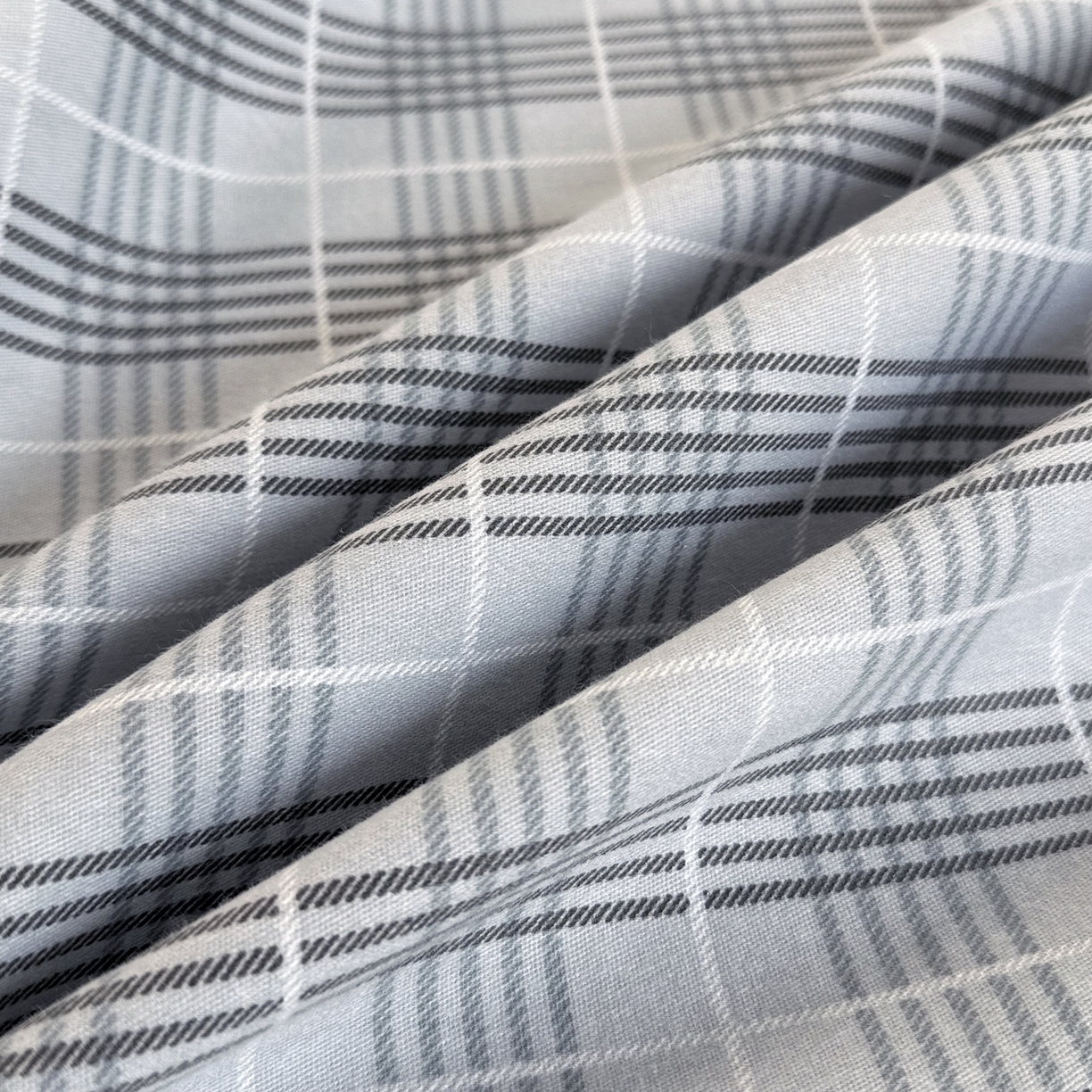 91家纺网 家纺一手货源 找家纺 优尚家纺 2025新款全棉磨毛纯棉喷气印花清新轻奢款四件套 雅韵灰格