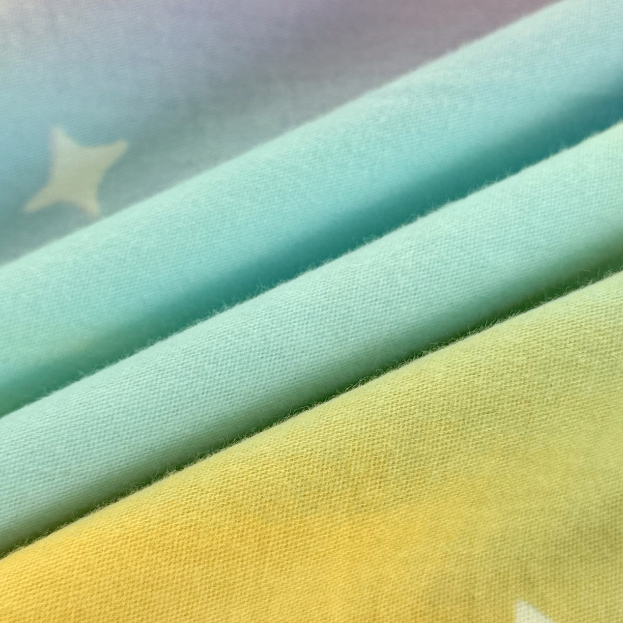 91家纺网 家纺一手货源 找家纺 优尚家纺 2025新款全棉磨毛纯棉喷气印花清新轻奢款四件套 缤纷彩虹