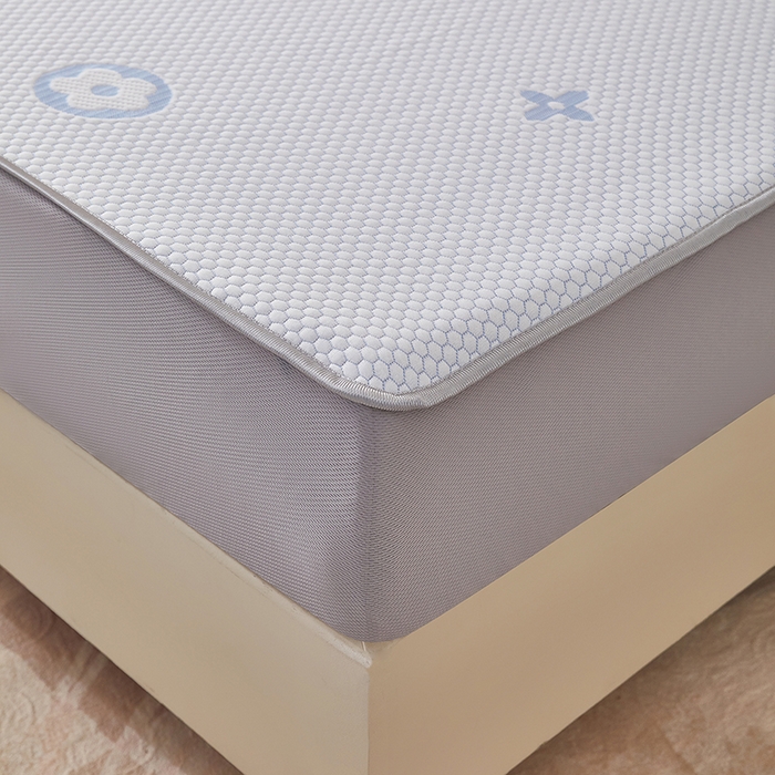 91家纺网 家纺一手货源 找家纺 凤杰  2025新款冰豆豆凉豆豆凉席床笠款盖盖毯夏被四件套 四叶草-天空蓝