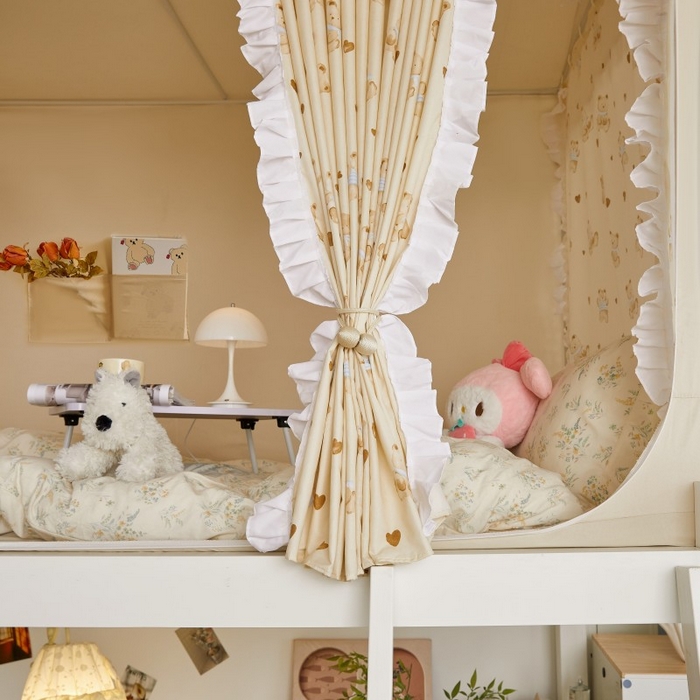 91家纺网 家纺一手货源 找家纺 （总）薇梦蚊帐 2025新款遮光床帘刺绣款学生蚊帐抱抱熊系列