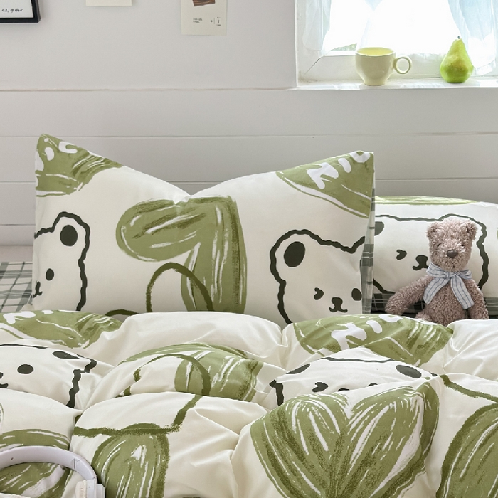 91家纺网 家纺一手货源 找家纺 可可家纺 2025新款印花卡通芦荟棉枕套亲肤信封式枕头套小清新 森系熊