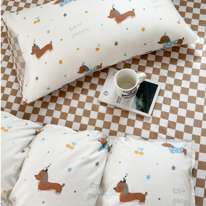 91家纺网 家纺一手货源 找家纺 可可家纺 2025新款印花卡通芦荟棉枕套亲肤信封式枕头套小清新 星星腊肠狗