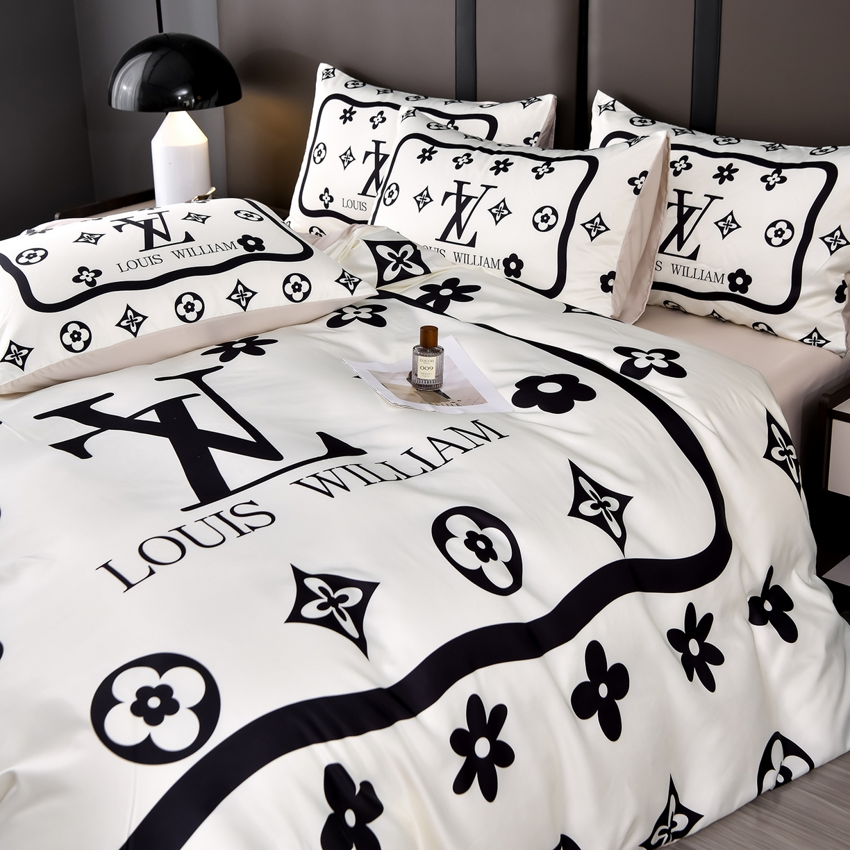 91家纺网 家纺一手货源 找家纺 （总）娜娜 2025新款水洗真丝数码印花四件套