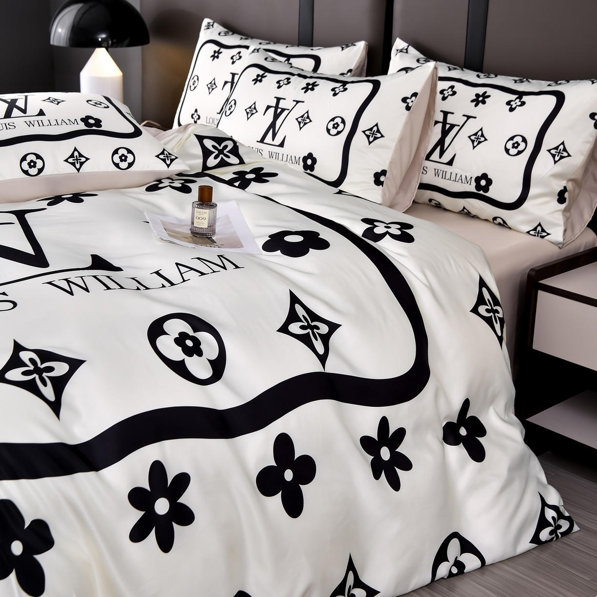 91家纺网 家纺一手货源 找家纺 （总）娜娜 2025新款水洗真丝数码印花四件套