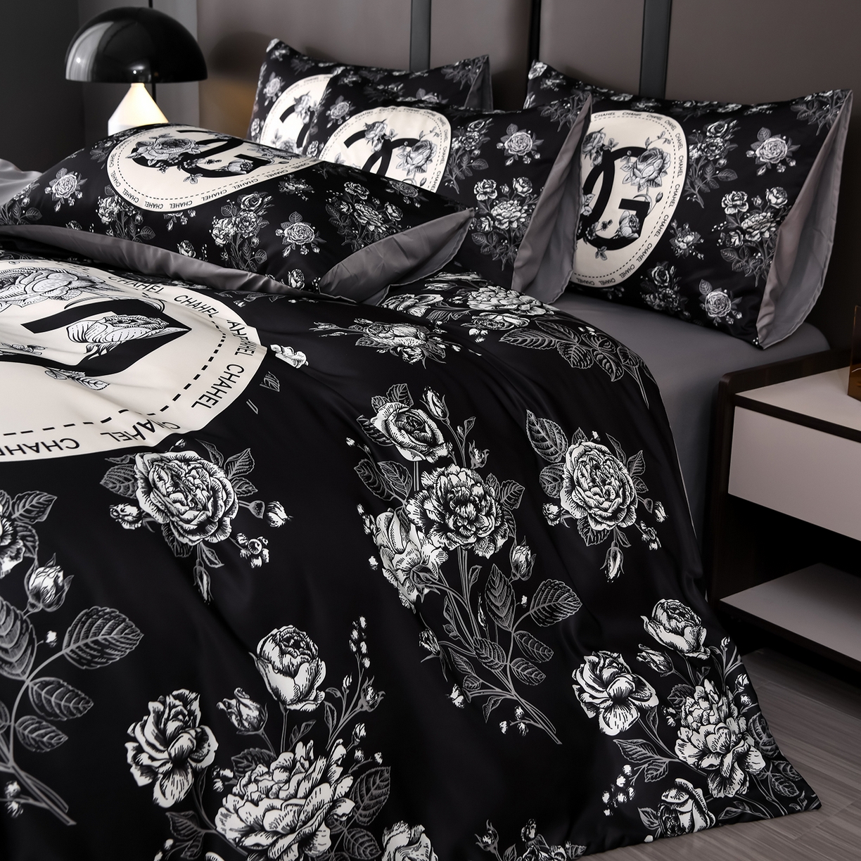 91家纺网 家纺一手货源 找家纺 娜娜 2025新款水洗真丝数码印花四件套 黑牡丹