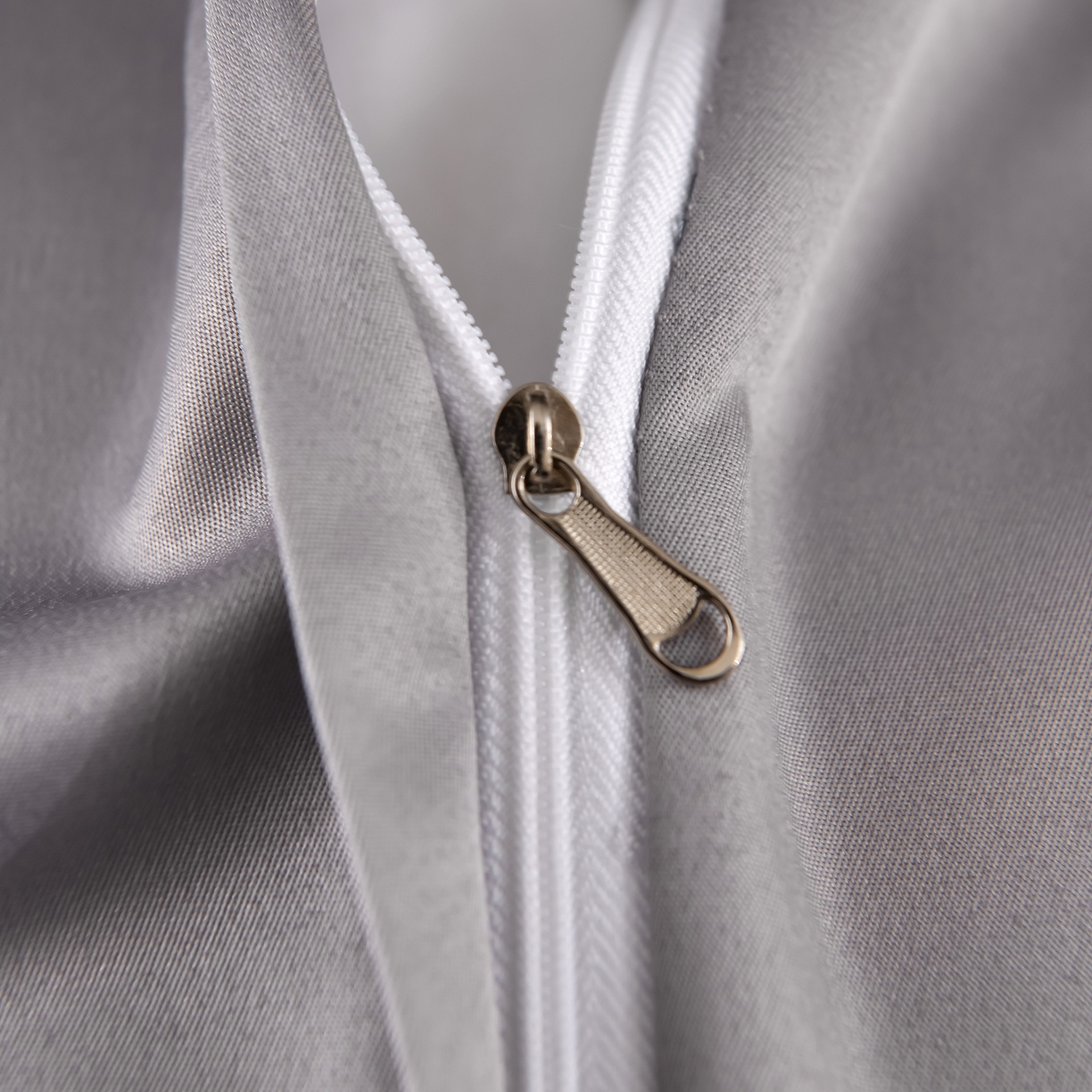 91家纺网 家纺一手货源 找家纺 娜娜 2025新款水洗真丝数码印花四件套 黑牡丹