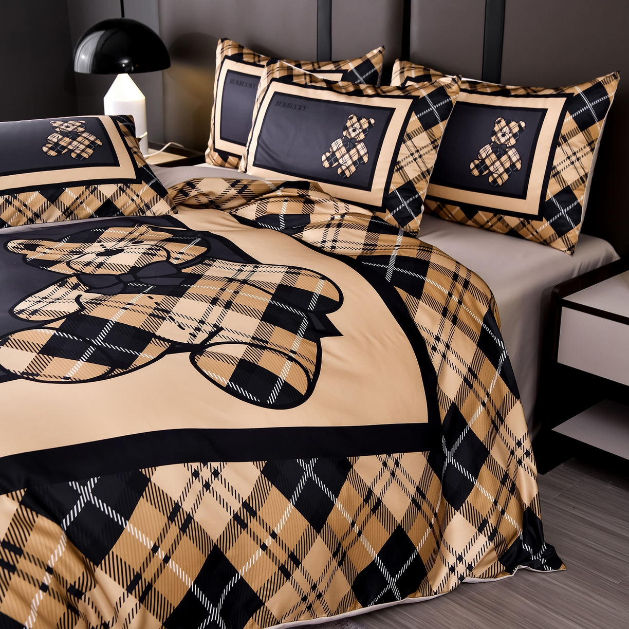 91家纺网 家纺一手货源 找家纺 娜娜 2025新款水洗真丝数码印花四件套 熊先生