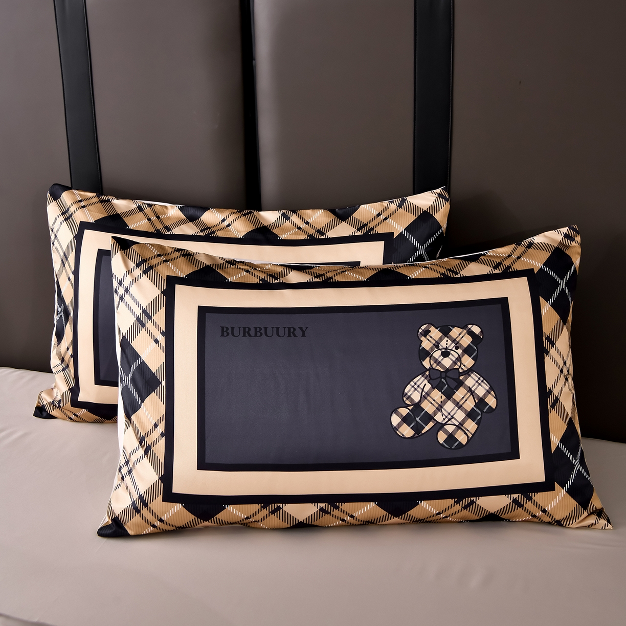 91家纺网 家纺一手货源 找家纺 娜娜 2025新款水洗真丝数码印花四件套 熊先生