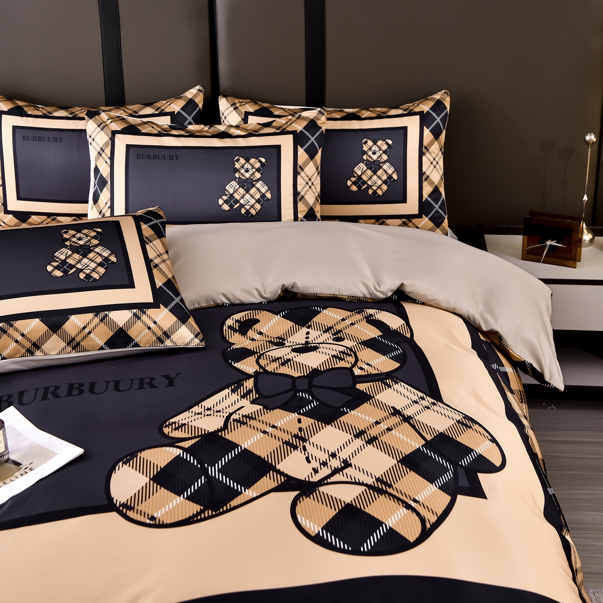 91家纺网 家纺一手货源 找家纺 娜娜 2025新款水洗真丝数码印花四件套 熊先生