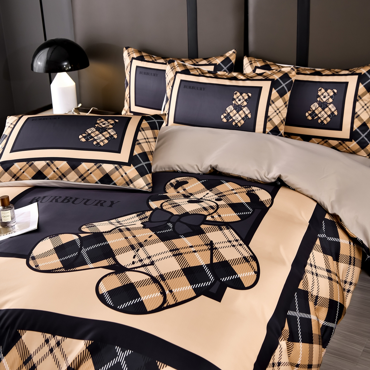 91家纺网 家纺一手货源 找家纺 娜娜 2025新款水洗真丝数码印花四件套 熊先生