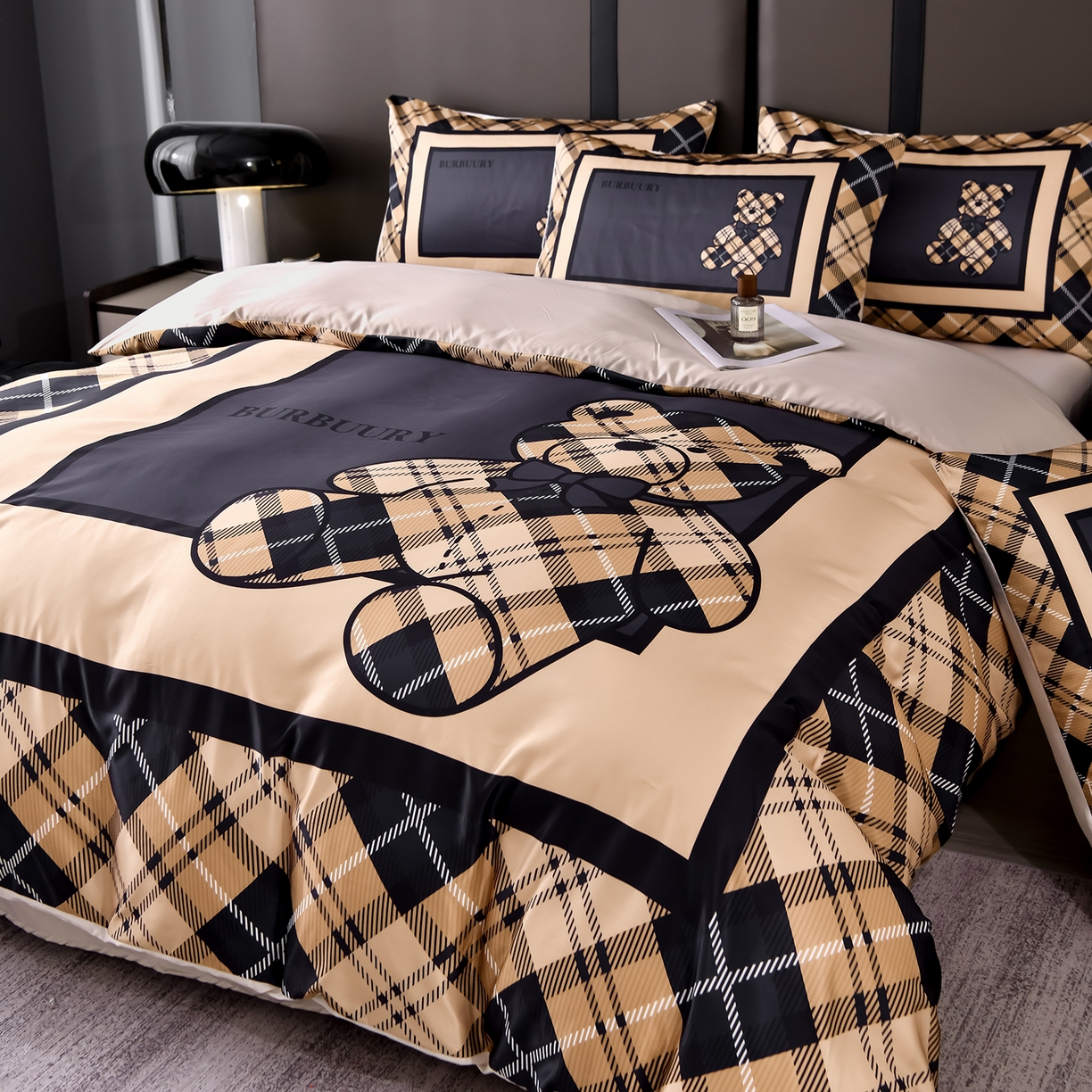 91家纺网 家纺一手货源 找家纺 娜娜 2025新款水洗真丝数码印花四件套 熊先生