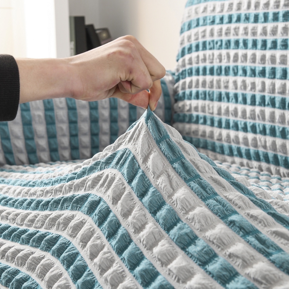 91家纺网 家纺一手货源 找家纺 布兰鸟【沙发套】 2025新款泡纱沙发套【英文常规款】 双色蓝