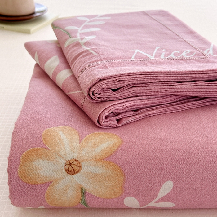 91家纺网 家纺一手货源 找家纺 家贝爱 2024新款加厚纯棉生态磨毛床单系列  洋洋花恋