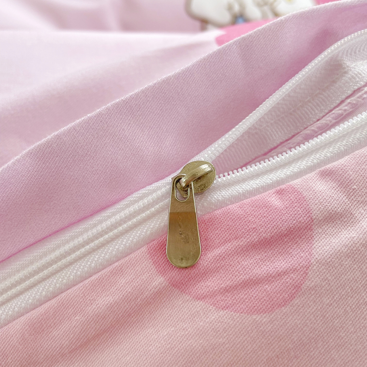 91家纺网 家纺一手货源 找家纺 （总）浩诚 2025新款三丽鸥专版花型三件套四件套