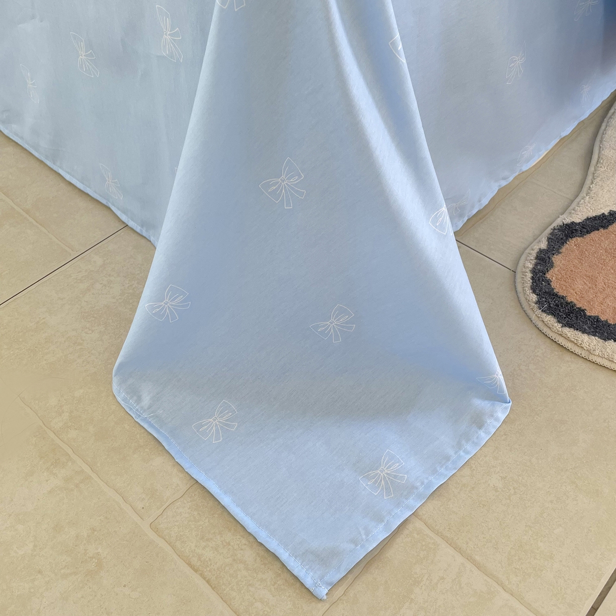 91家纺网 家纺一手货源 找家纺 浩诚 2025新款三丽鸥专版花型三件套四件套 肉桂