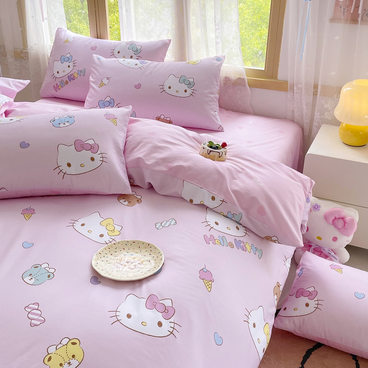 91家纺网 家纺一手货源 找家纺 浩诚 2025新款三丽鸥专版花型三件套四件套 甜梦