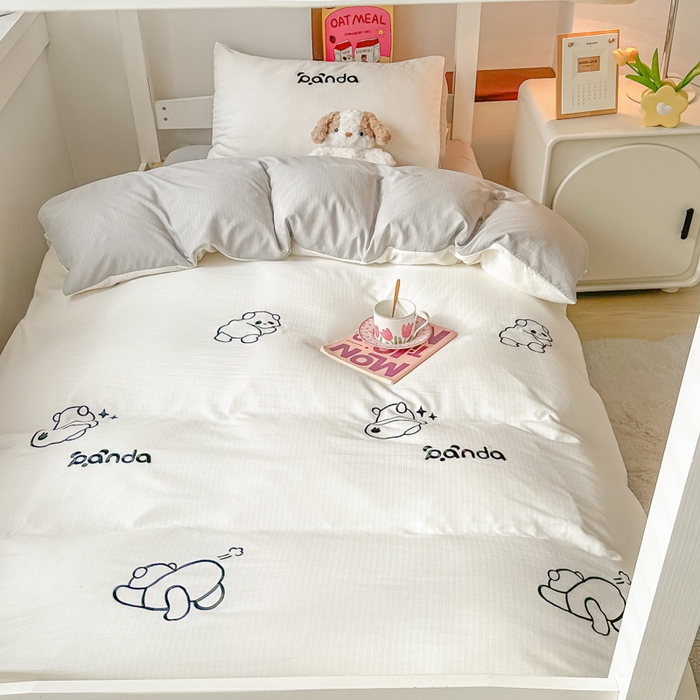 91家纺网 家纺一手货源 找家纺 多乐家纺 2025新款超柔A类母婴级加厚小竺棉学生宿舍三件套上下铺三件套四件套 Panda-白灰
