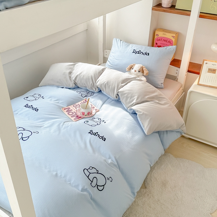 91家纺网 家纺一手货源 找家纺 多乐家纺 2025新款超柔A类母婴级加厚小竺棉学生宿舍三件套上下铺三件套四件套 Panda-蓝灰