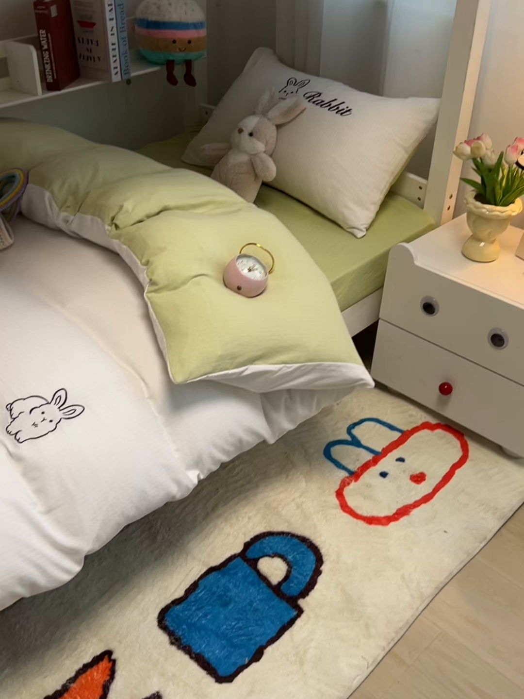 91家纺网 家纺一手货源 找家纺 多乐家纺 2025新款超柔A类母婴级加厚小竺棉学生宿舍三件套上下铺三件套四件套 兔兔-白绿