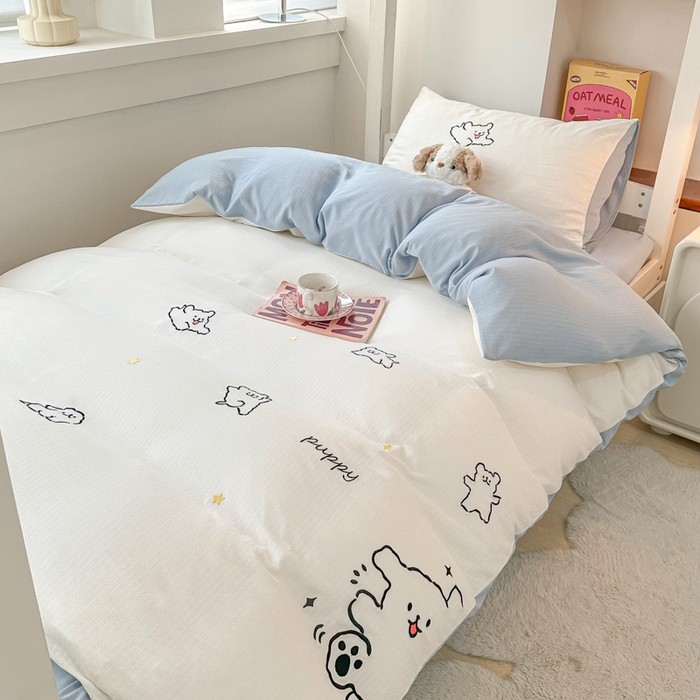 91家纺网 家纺一手货源 找家纺 多乐家纺 2025新款超柔A类母婴级加厚小竺棉学生宿舍三件套上下铺三件套四件套 小白-白蓝