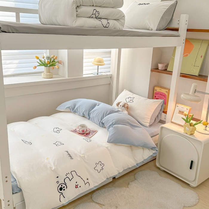 91家纺网 家纺一手货源 找家纺 多乐家纺 2025新款超柔A类母婴级加厚小竺棉学生宿舍三件套上下铺三件套四件套 小白-白蓝