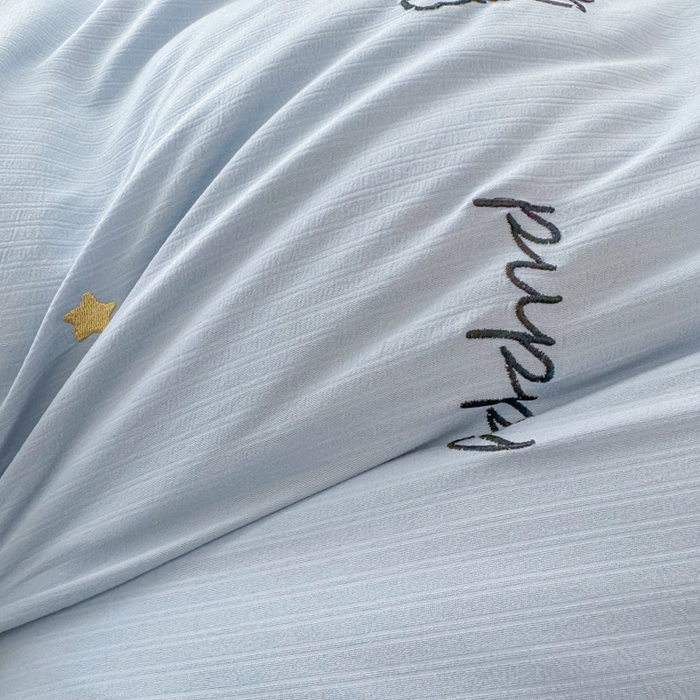 91家纺网 家纺一手货源 找家纺 多乐家纺 2025新款超柔A类母婴级加厚小竺棉学生宿舍三件套上下铺三件套四件套 小白-蓝