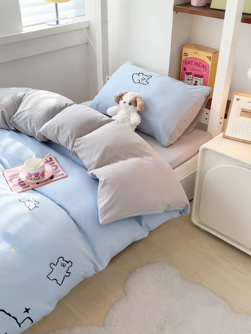 91家纺网 家纺一手货源 找家纺 多乐家纺 2025新款超柔A类母婴级加厚小竺棉学生宿舍三件套上下铺三件套四件套 小白-蓝灰