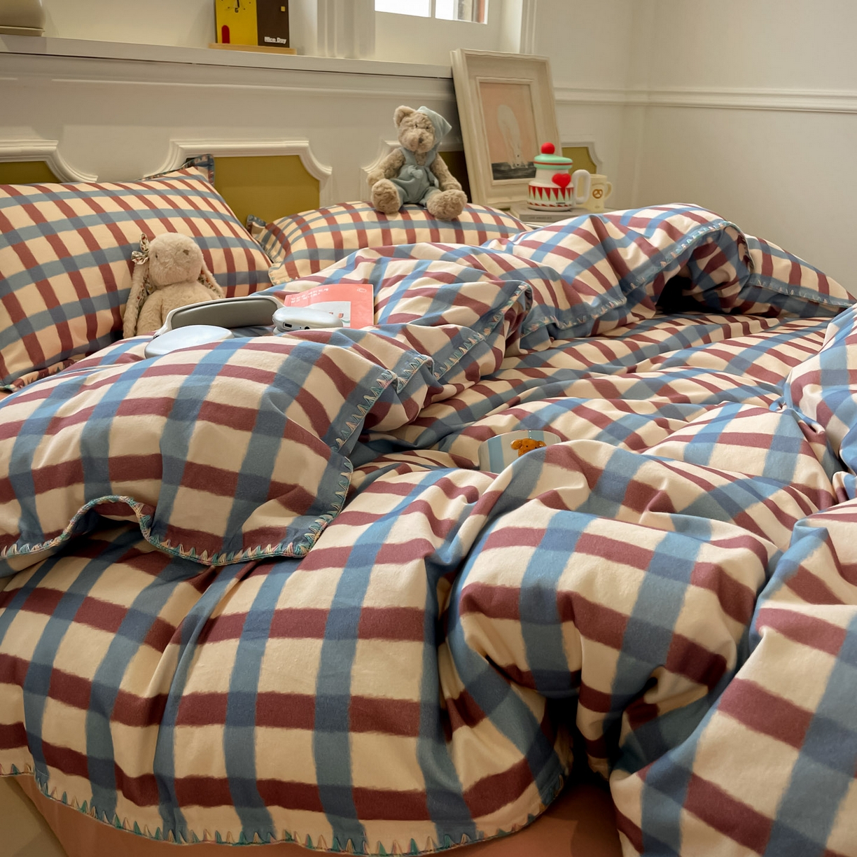 91家纺网 家纺一手货源 找家纺 蓝邻家纺 2025新款全棉纯棉加厚磨毛多巴胺贝壳边四件套 格言-米咖