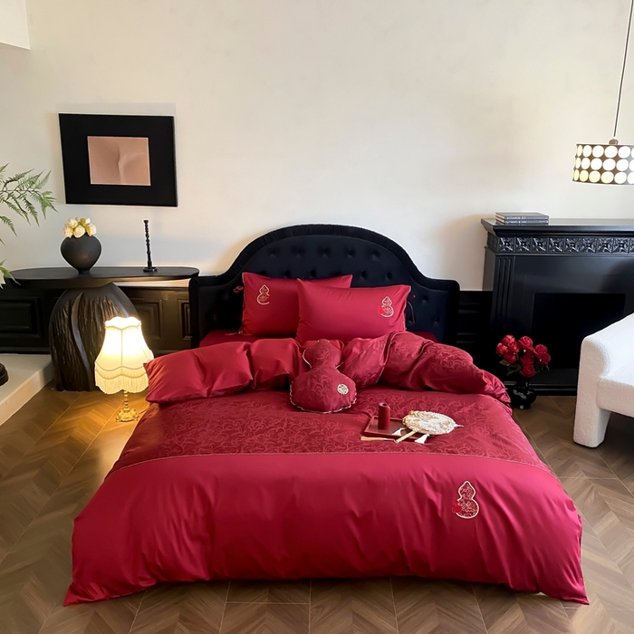 91家纺网 家纺一手货源 找家纺 （总）初拾 2025新款100s全棉纯棉红色提花简约婚庆四件套 福禄系列