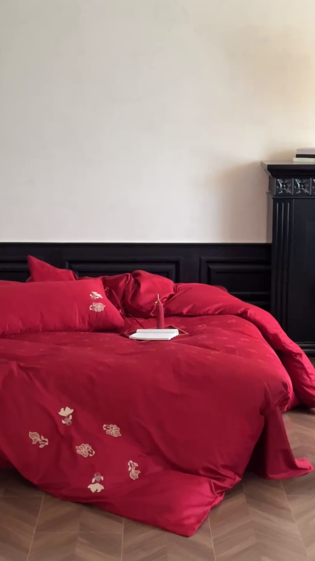 91家纺网 家纺一手货源 找家纺 （总）初拾 2025新款100s全棉纯棉红色提花简约婚庆四件套 与你一起系列