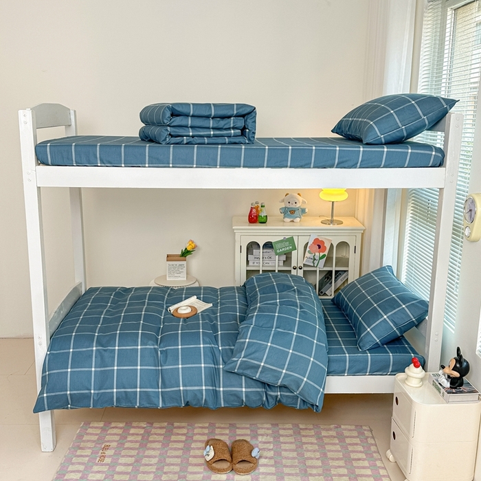 91家纺网 家纺一手货源 找家纺 寐眠 2025新款全棉纯棉印花学生三件套上下铺三件套 蓝调格子