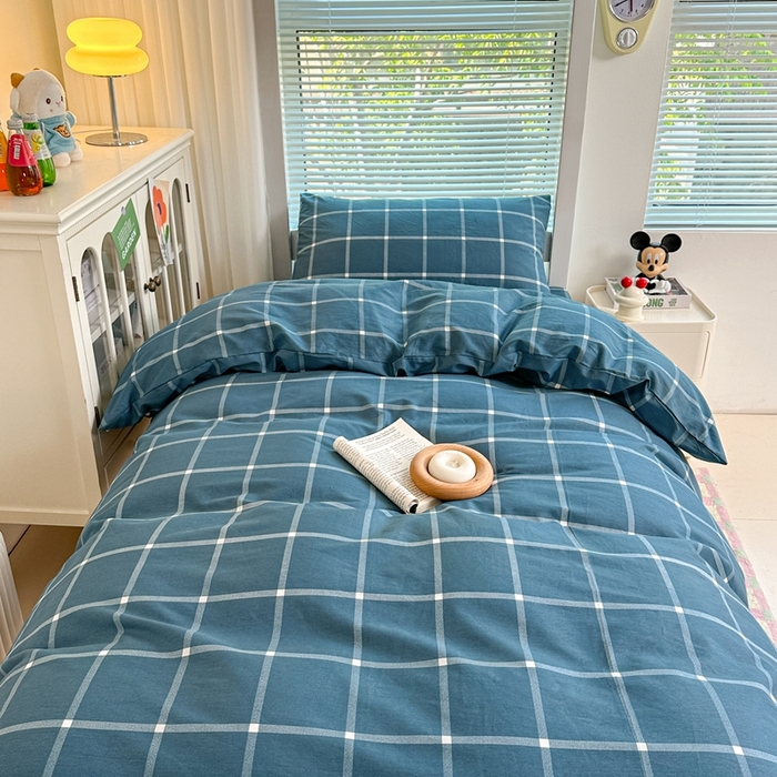 91家纺网 家纺一手货源 找家纺 寐眠 2025新款全棉纯棉印花学生三件套上下铺三件套 蓝调格子