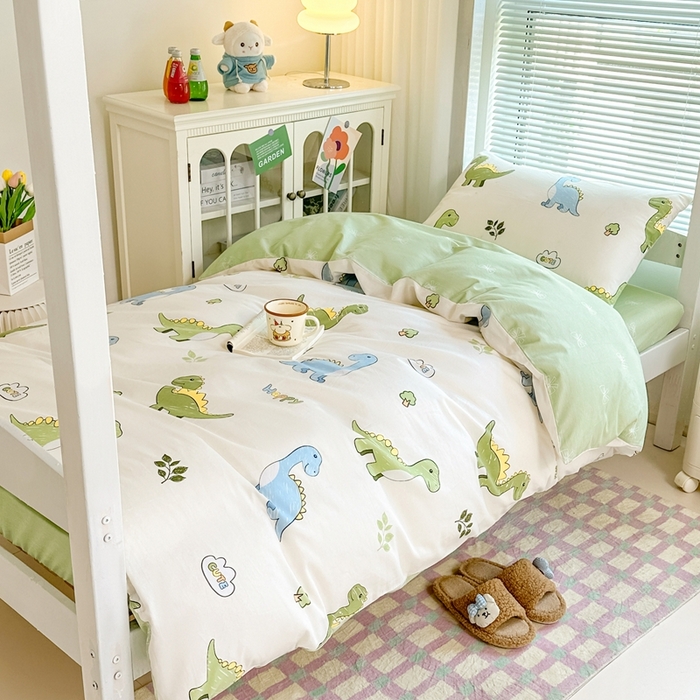 91家纺网 家纺一手货源 找家纺 寐眠 2025新款全棉纯棉印花学生三件套上下铺三件套 秘境