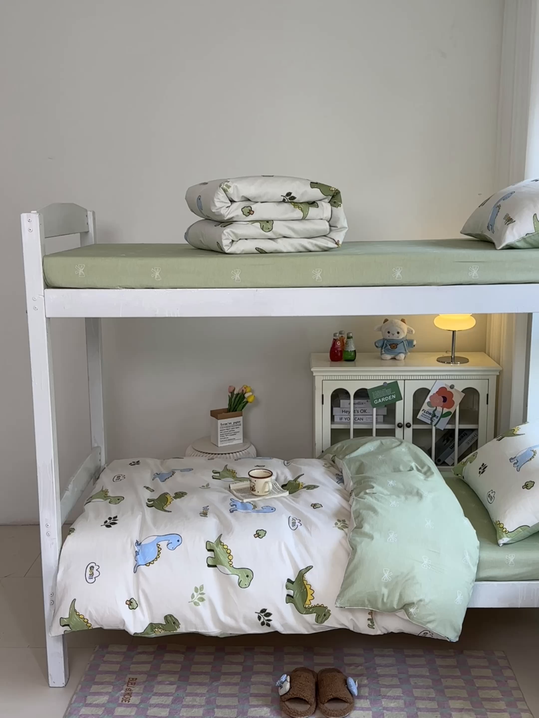 91家纺网 家纺一手货源 找家纺 寐眠 2025新款全棉纯棉印花学生三件套上下铺三件套 秘境