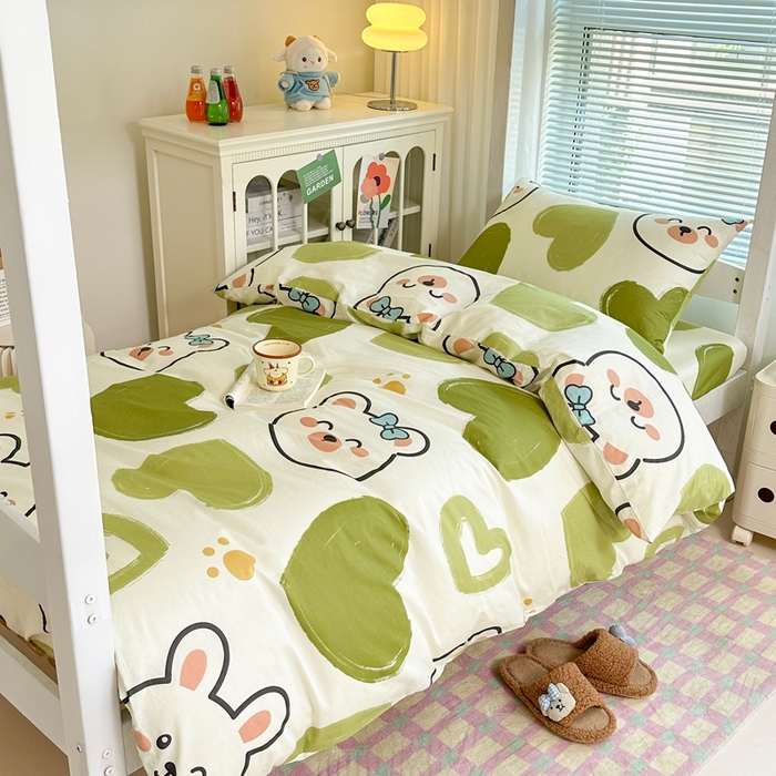 91家纺网 家纺一手货源 找家纺 寐眠 2025新款全棉纯棉印花学生三件套上下铺三件套 抹茶甜熊