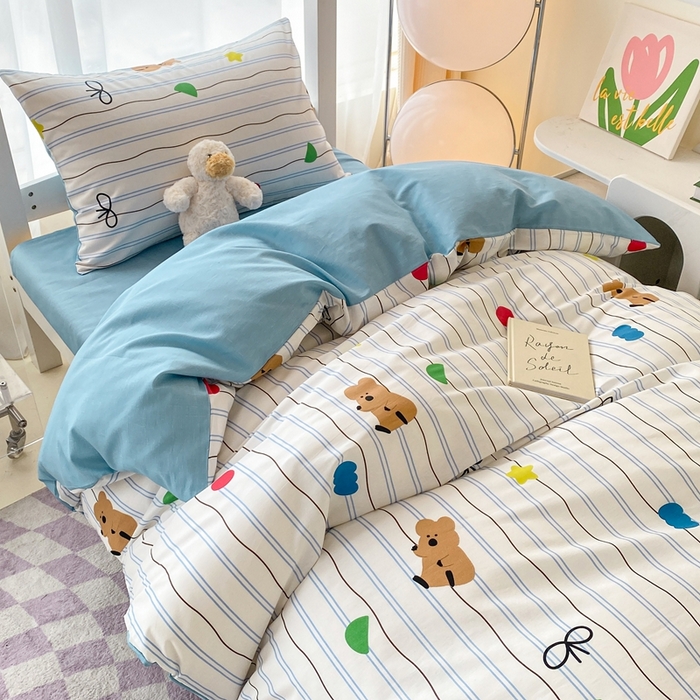 91家纺网 家纺一手货源 找家纺 寐眠 2025新款全棉纯棉印花学生三件套上下铺三件套 爬爬熊