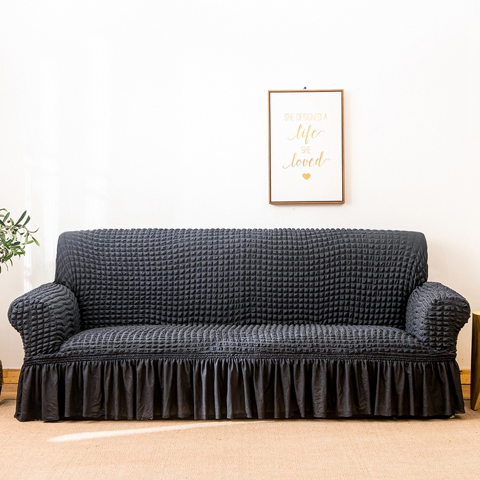 91家纺网 家纺一手货源 找家纺 布兰鸟【沙发套】 2025新款泡泡沙发套【英文裙摆款】三人沙发风格 单色深灰