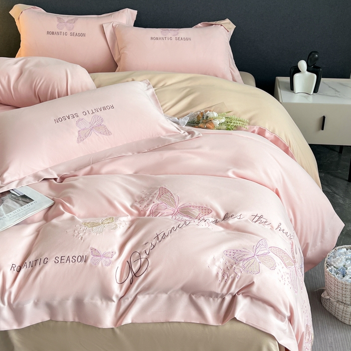 91家纺网 家纺一手货源 找家纺 青柚 2025新款梦蝶亲肤棉刺绣四件套（小号不低于98元，标准不低于138，加大不低于148，以此类推，低价必投不撤销） 梦蝶-裸粉