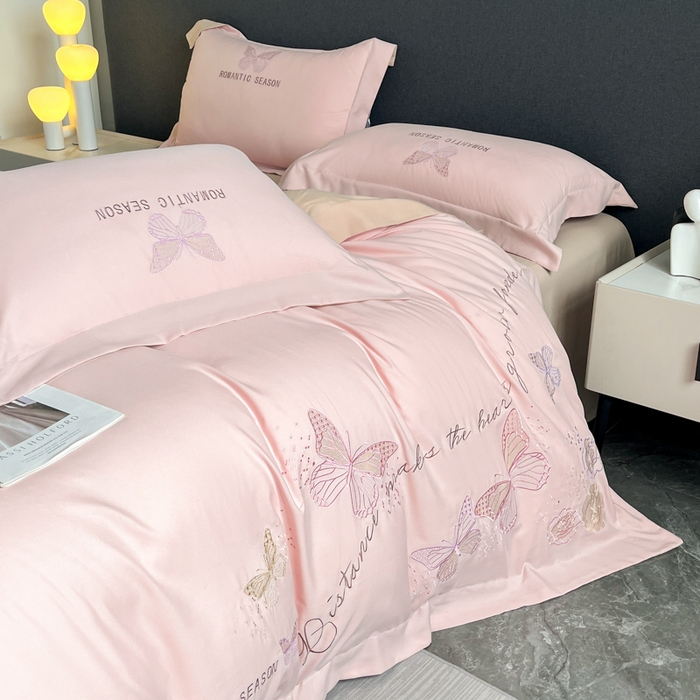 91家纺网 家纺一手货源 找家纺 青柚 2025新款梦蝶亲肤棉刺绣四件套（小号不低于98元，标准不低于138，加大不低于148，以此类推，低价必投不撤销） 梦蝶-裸粉