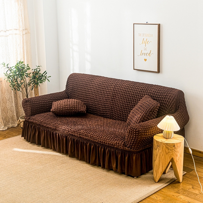 91家纺网 家纺一手货源 找家纺 布兰鸟【沙发套】 2025新款泡泡沙发套【英文裙摆款】三人沙发风格 单色中咖