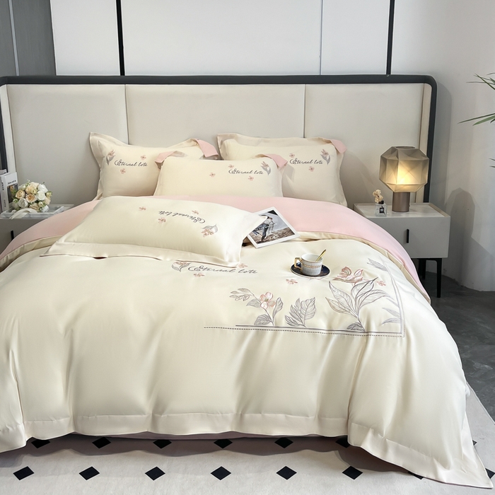 91家纺网 家纺一手货源 找家纺 青柚 2025新款A类亲肤棉刺绣四件套-蓝风铃（小号不低于98元，标准不低于138，加大不低于148，以此类推，低价必投不撤销） 蓝风铃-白粉