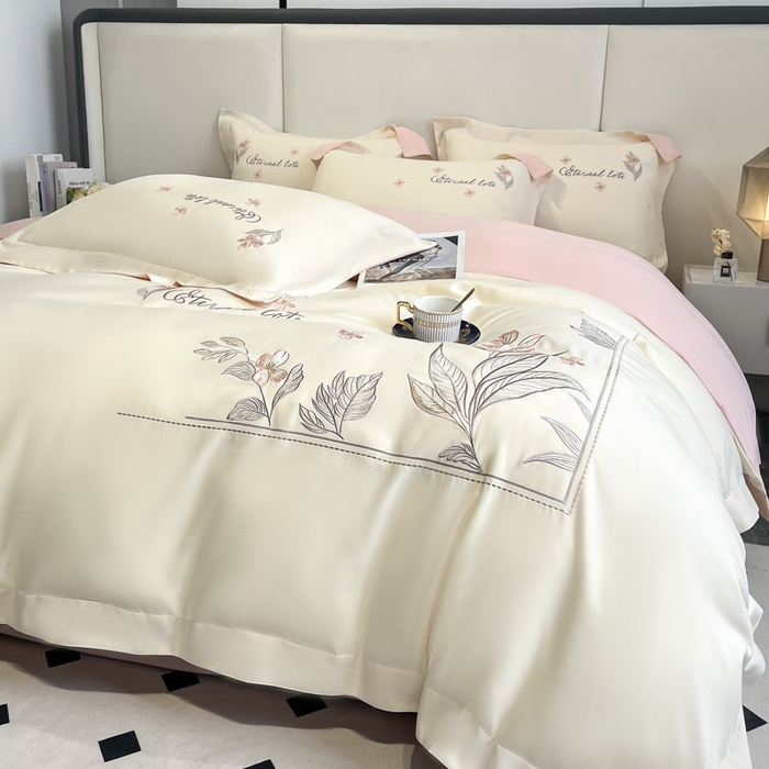 91家纺网 家纺一手货源 找家纺 青柚 2025新款A类亲肤棉刺绣四件套-蓝风铃（小号不低于98元，标准不低于138，加大不低于148，以此类推，低价必投不撤销） 蓝风铃-白粉