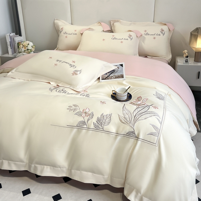 91家纺网 家纺一手货源 找家纺 青柚 2025新款A类亲肤棉刺绣四件套-蓝风铃（小号不低于98元，标准不低于138，加大不低于148，以此类推，低价必投不撤销） 蓝风铃-白粉