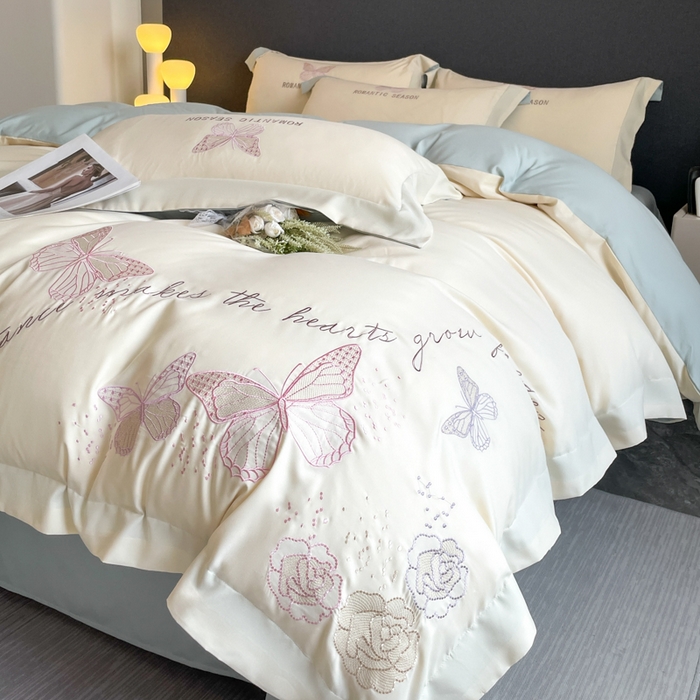 91家纺网 家纺一手货源 找家纺 青柚 2025新款梦蝶亲肤棉刺绣四件套（小号不低于98元，标准不低于138，加大不低于148，以此类推，低价必投不撤销） 梦蝶-白蓝